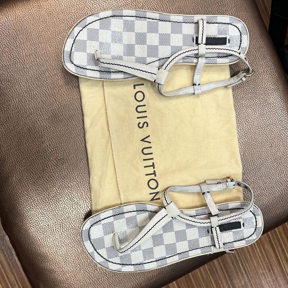 Size 8.5 Louis Vuitton sandals with original bag!
